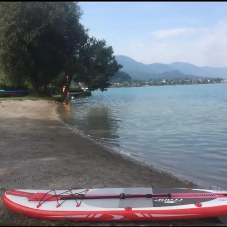 Faaakersee Familyhouse - Mit Privatstrand- Seeblick Hébergement de vacances